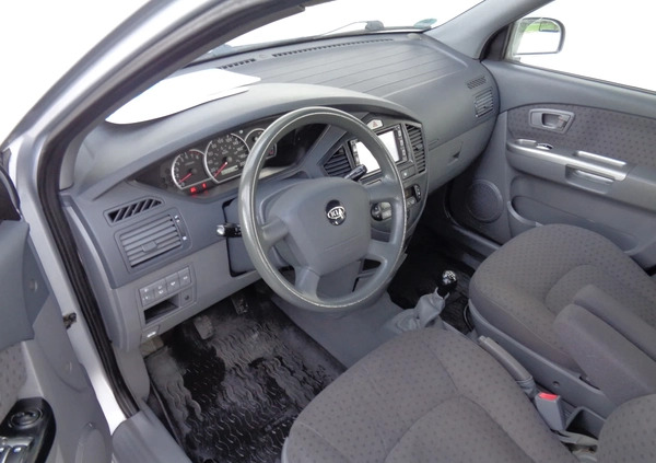 Kia Carens cena 5900 przebieg: 174000, rok produkcji 2006 z Zagórów małe 121